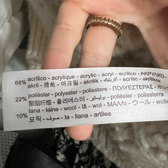 Chunky cable knit sweater - Picture 3 of 4